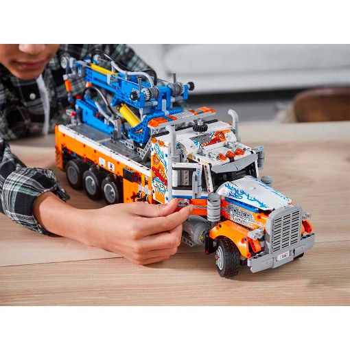 Εικόνα της LEGO Technic: Heavy Duty Tow Truck 42128