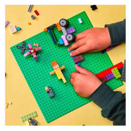 Εικόνα της LEGO Classic: Green Baseplate 11023