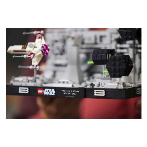 Εικόνα της LEGO Star Wars: Death Star Trench Run Diorama 75329