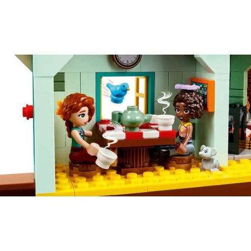 Εικόνα της LEGO Friends: Autumn's Horse Stable 41745