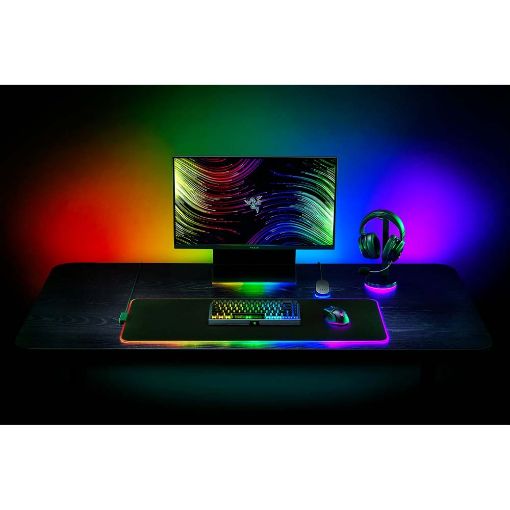 Εικόνα της Mouse Pad Razer Strider Hybrid Chroma Extended RZ02-04490100-R3M1