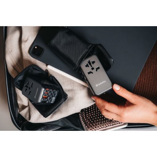 Εικόνα της Universal Travel Adapter Verbatim UTA-06 GaN III 2x USB-C & 2x USB-A Quick Charge 100W Black 32121