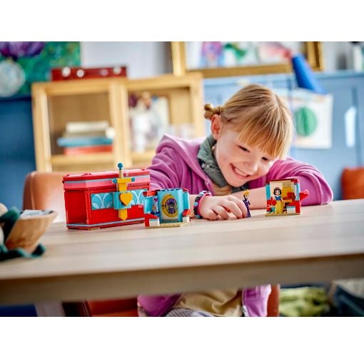 Εικόνα της LEGO Disney: Snow White's Jewelry Box 43276