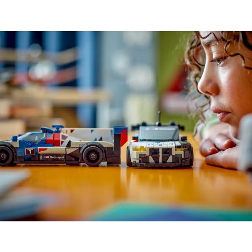 Εικόνα της LEGO Speed Champions: BMW M4 GT3 & BMW M Hybrid V8 Race Cars 76922