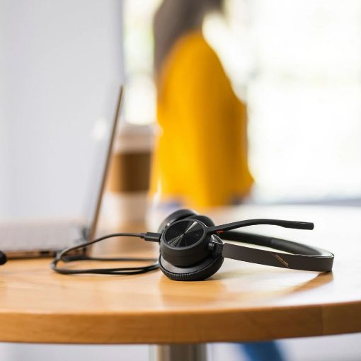 Εικόνα της Headset Poly Voyager 4320 Bluetooth USB-A + BT700 Dongle 76U49AA