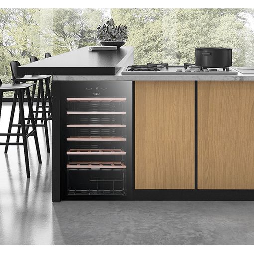 Εικόνα της Συντηρητής Κρασιών Tesla 34 Φιαλών Black RW092M
