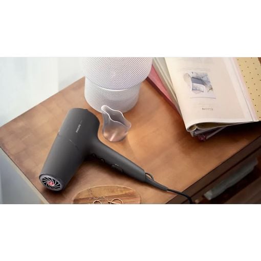 Εικόνα της Πιστολάκι Μαλλιών Philips 5000 Series 2100W Charcoal Metallic BHD504/00
