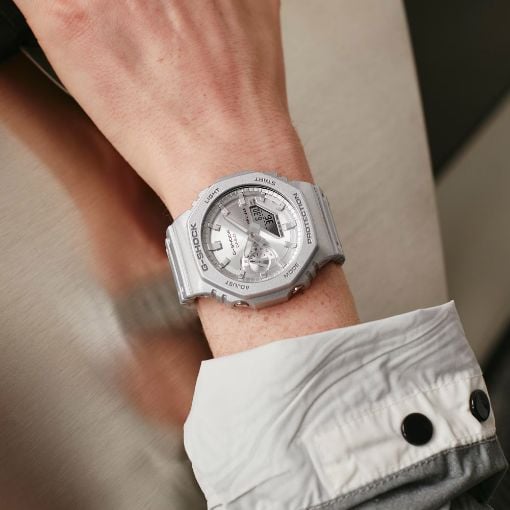 Εικόνα της Ρολόι Casio G-Shock Classic με Χρονογράφο Ασημί Καουτσούκ Λουράκι GA-2100FF-8AER