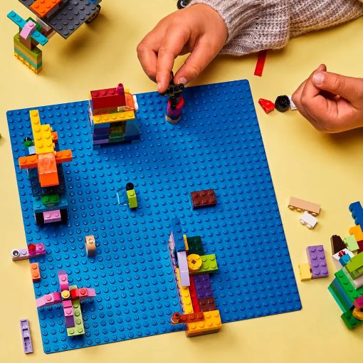 Εικόνα της LEGO Classic: Blue Baseplate 11025