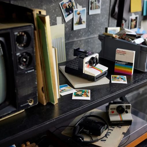 Εικόνα της LEGO Ideas: Polaroid OneStep SX-70 Camera 21345