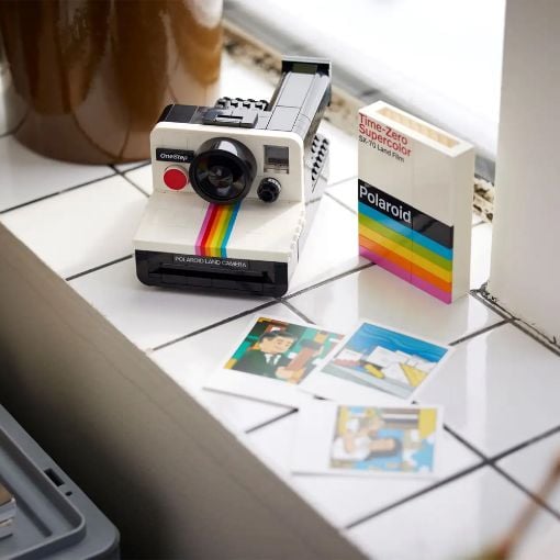 Εικόνα της LEGO Ideas: Polaroid OneStep SX-70 Camera 21345
