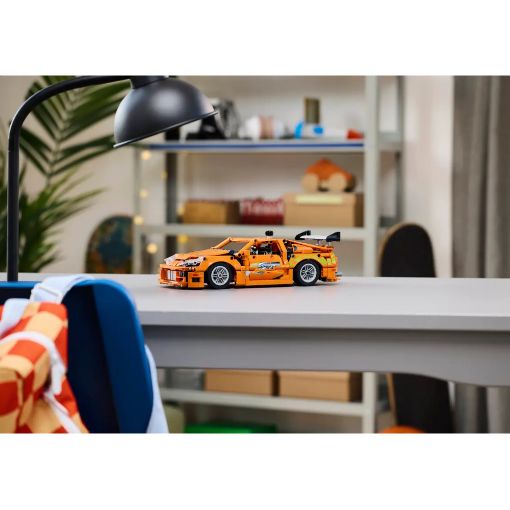 Εικόνα της LEGO Technic: Fast and Furious Toyota Supra MK4 42204