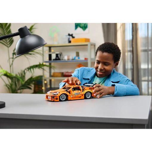Εικόνα της LEGO Technic: Fast and Furious Toyota Supra MK4 42204