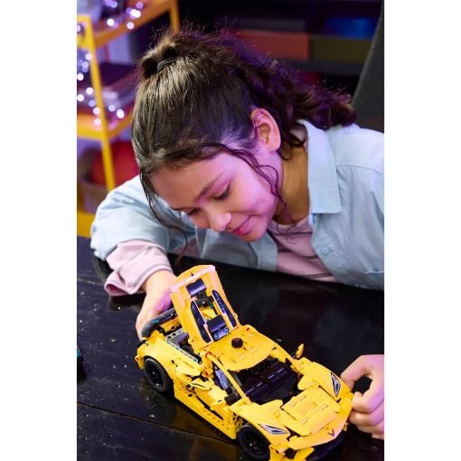 Εικόνα της LEGO Technic: Chevrolet Corvette Stingray 42205
