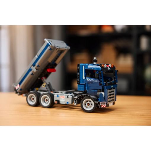 Εικόνα της LEGO Technic: Tipping Dump Truck 42203
