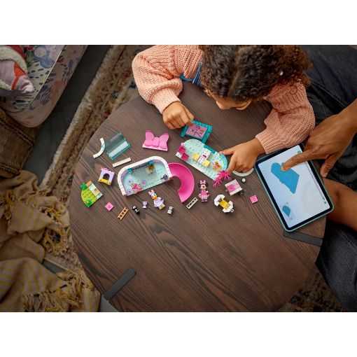 Εικόνα της LEGO Disney: Minnie’s Pet Hotel 43274