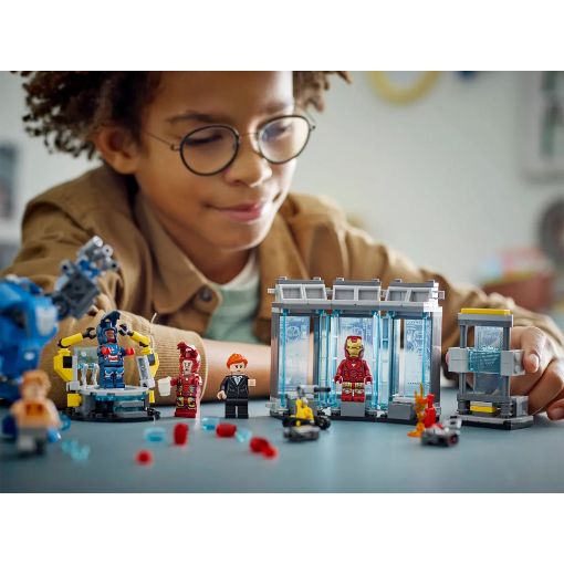 Εικόνα της LEGO Marvel: Iron Man's Laboratory: Hall of Armor 76315