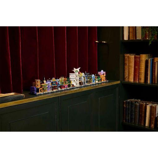 Εικόνα της LEGO Harry Potter: Diagon Alley Wizarding Shops 76444
