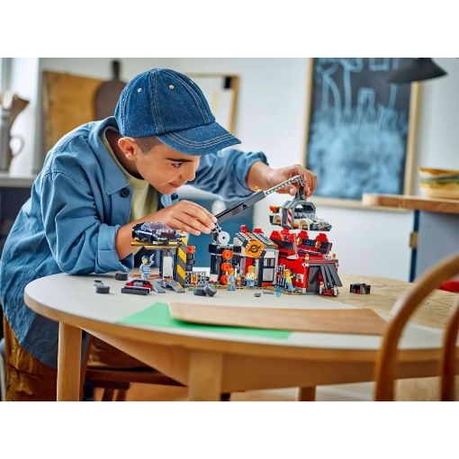 Εικόνα της LEGO City: Scrapyard with Cars 60472