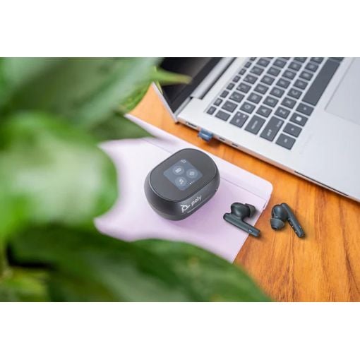 Εικόνα της Earbuds Poly Voyager Free 60+ UC M + BT700 USB-C Adapter + Touchscreen Charge Case Carbon Black 7Y8H0AA