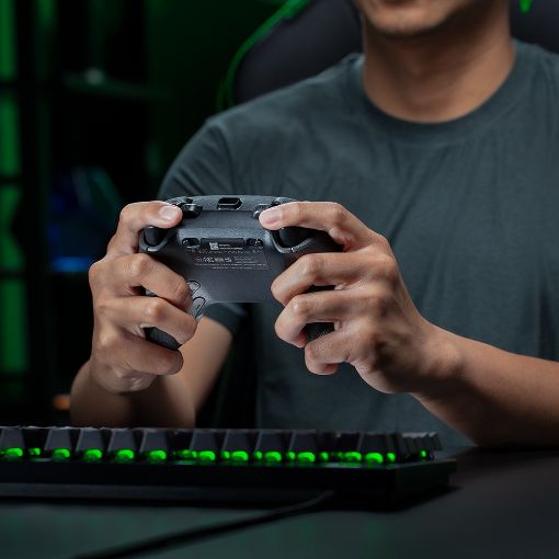 Εικόνα της Controller Razer Wolverine v3 Pro 8K Wireless PC Black RZ06-05540100-R3M1