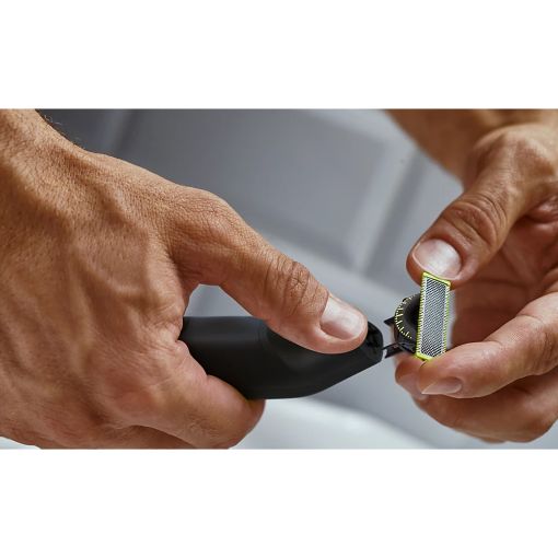 Εικόνα της Ξυριστική Μηχανή Philips Oneblade Pro 360 Επαναφορτιζόμενη Black QP6542/15