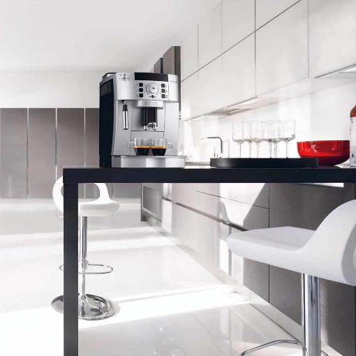 Εικόνα της Μηχανή Espresso Delonghi Magnifica ECAM 22.110.SB