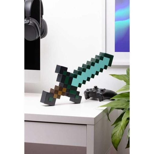 Εικόνα της Φωτιστικό Paladone Minecraft Diamond Sword PP12711MCF