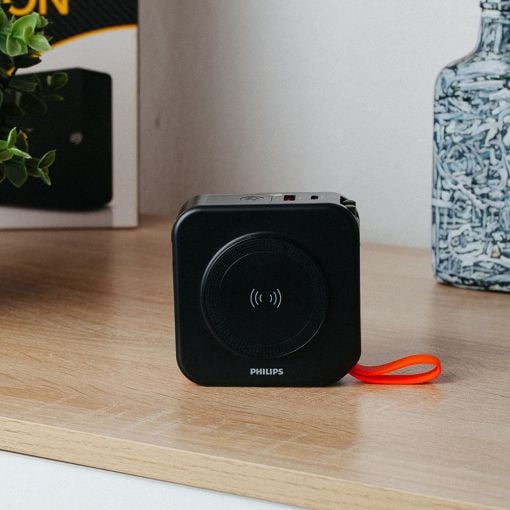 Εικόνα της Power Bank Philips Magnetic Wireless με Ενσωματωμένα Καλώδια 10000mAh 22.5W Black DLP4347CB/GRS