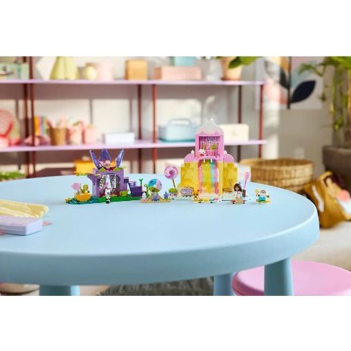 Εικόνα της LEGO Gabby's Dollhouse: Sweet Treat Mountain & Kitty Garden 11205