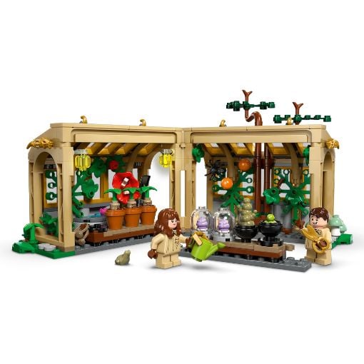 Εικόνα της LEGO Harry Potter: Hogwarts Castle: Herbology Class 76445