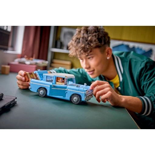 Εικόνα της LEGO Harry Potter: Enchanted Flying Ford Anglia 76470