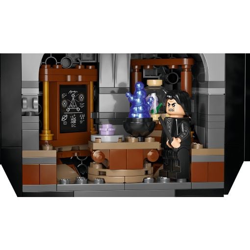Εικόνα της LEGO Harry Potter: Cauldron: Secret Potions Classroom 76464