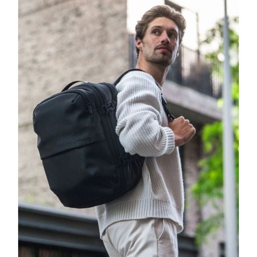Εικόνα της Σακίδιο Πλάτης Ταξιδιού Airback GO με Vacuum Compression 32lt Μαύρο Ματ ABGOMB