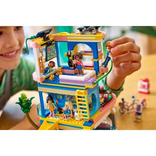 Εικόνα της LEGO Friends: Heartlake City Friends Club House 42689