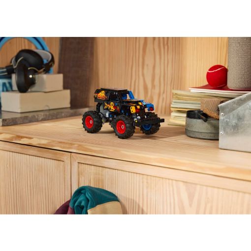 Εικόνα της LEGO Technic: Monster Jam Grave Digger Fire and Ice 42219