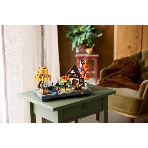 Εικόνα της LEGO Icons: Autumn Cottage Garden 11372