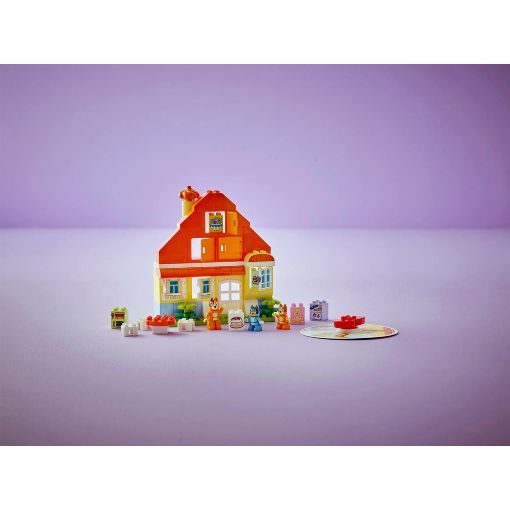 Εικόνα της LEGO Bluey: Bluey's Family House with Memory Game 10459