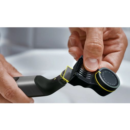 Εικόνα της Ξυριστική Μηχανή Philips OneBlade Pro 360 Επαναφορτιζόμενη Chromium QP6552/15