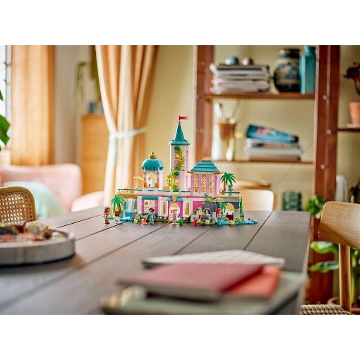 Εικόνα της LEGO Disney Princess: Princess Castle & Royal Pets 43267