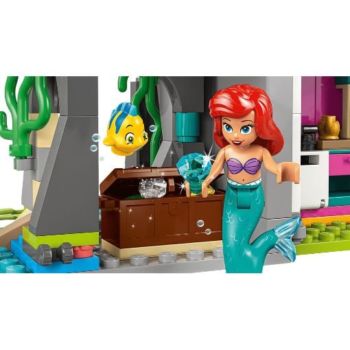 Εικόνα της LEGO Disney Princess: Princess Castle & Royal Pets 43267