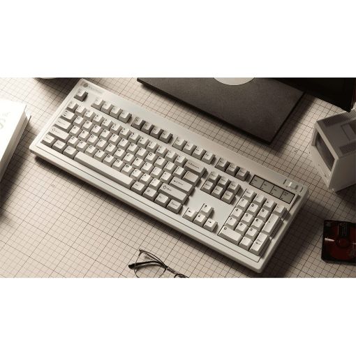 Εικόνα της Πληκτρολόγιο Keychron R6 QMK 1K Wireless RGB Hot-Swappable Red Switches (US) Retro R6-M1