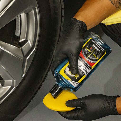 Εικόνα της Gel Γυαλίσματος Ελαστικών Meguiar's Ultimate Insane Shine 473ml G262016