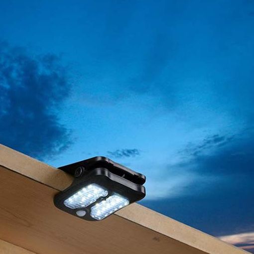 Εικόνα της Ηλιακό Επιτοίχιο Φωτιστικό Grundig με Κλιπ & Αισθητήρα Κίνησης 8.1 x 5.4 x 9.3 cm Black 50633